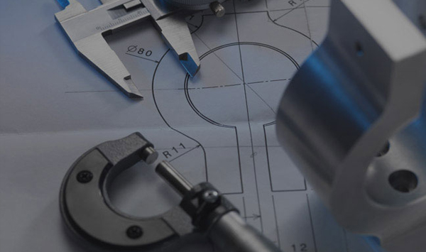 ��(y��u)��